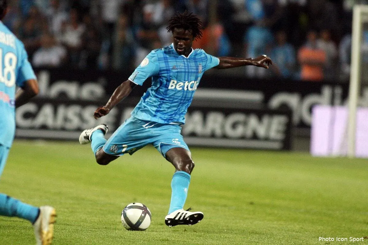 ajaccio lorgne sur deux joueurs de l om iconsport guy 010810 22 5121211