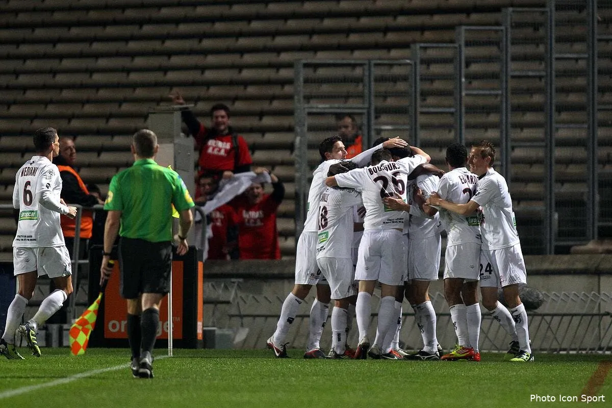 ajaccio revient de nulle part et ne lachera rien iconsport blo 170312 52 5432504