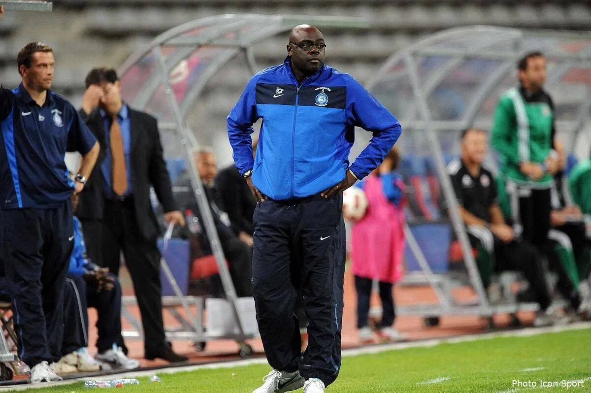 alain mboma et le paris fc attaques a ajaccio iconsport kis 150911 22 2434993