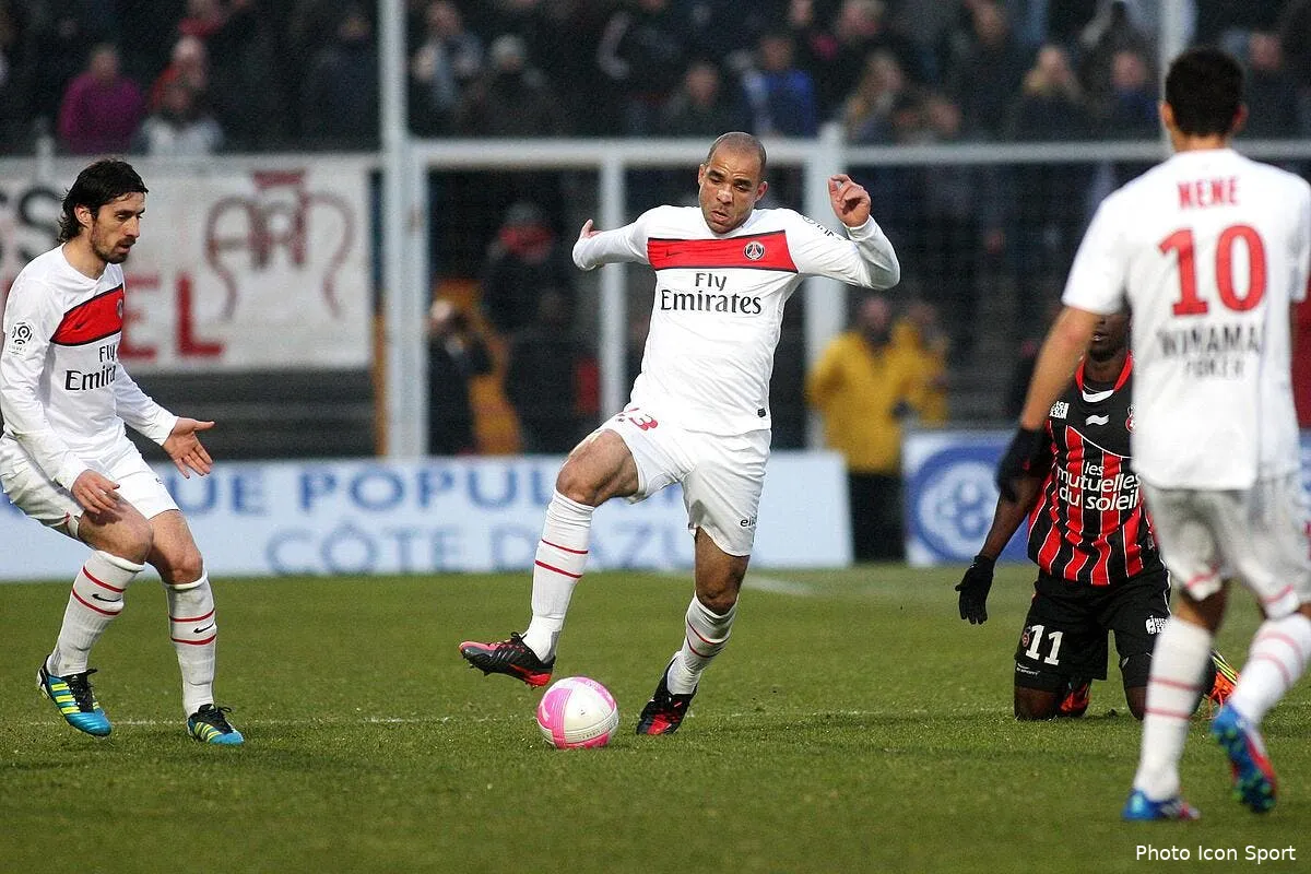 alex fier d etre un tank et de le rester au psg iconsport guy 120212 05 0831326