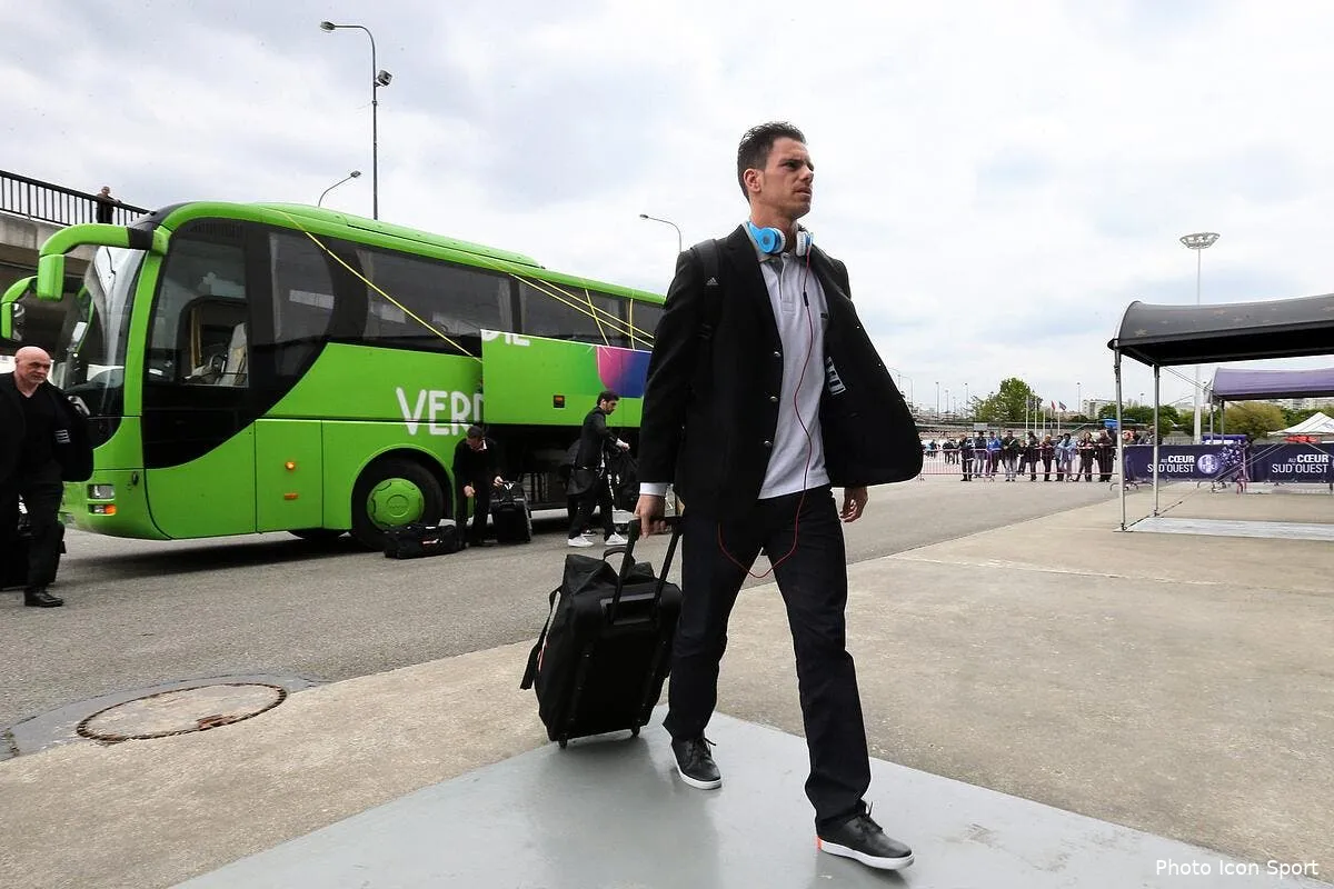 aliadiere tente d expliquer sa greve des matches amicaux iconsport blo 210413 38 2561911