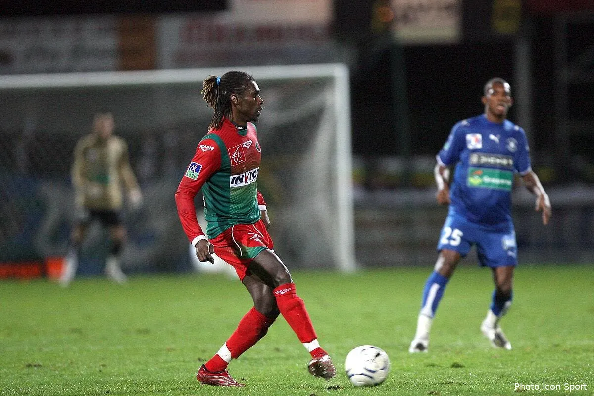 aliou cisse a la tete du senegal iconsport rpr 071207 01 17105689