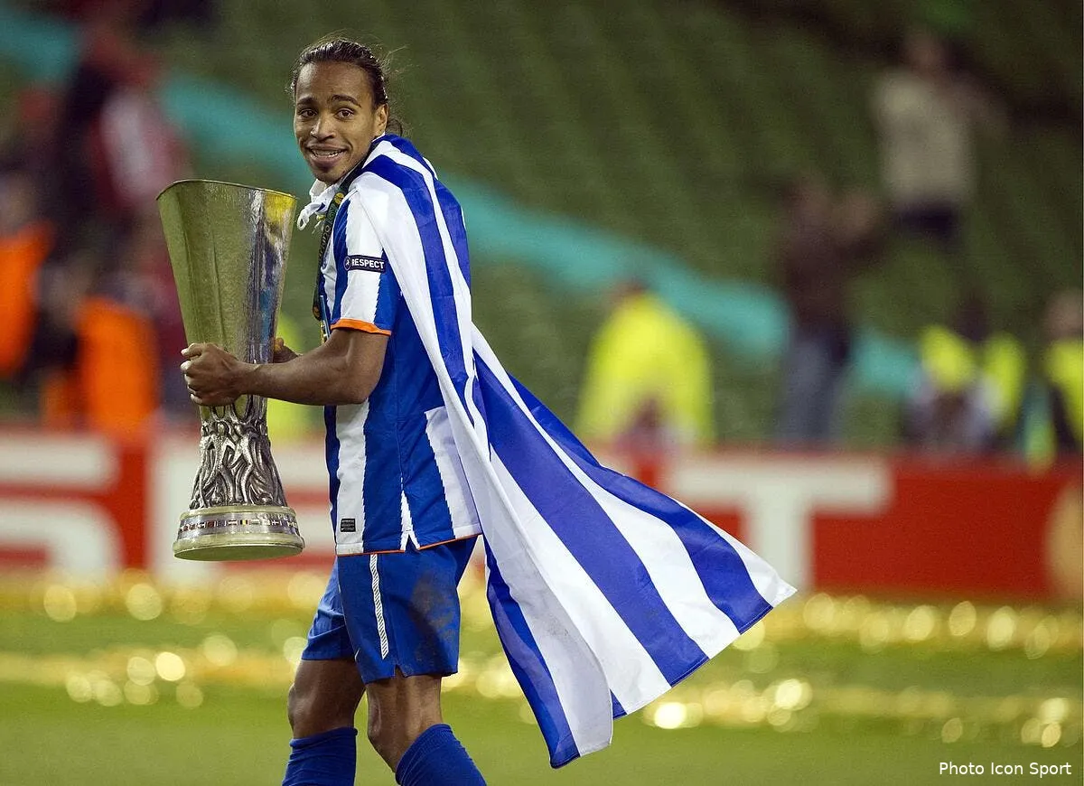 alvaro pereira propose au psg et a chelsea iconsport spi 180511 66 2535924