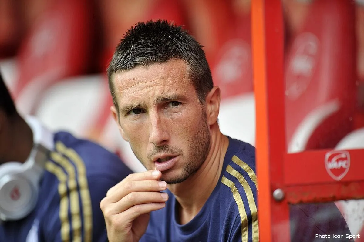 amalfitano actuellement en angleterre pour quitter l om iconsport noe 240813 06 9164463