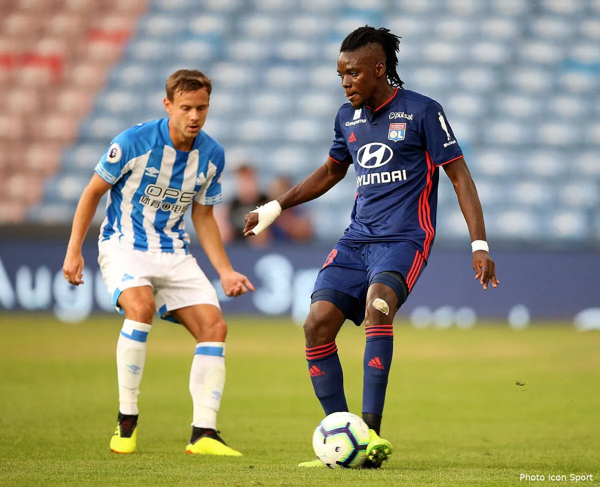 amical l ol tombe de haut contre huddersfield iconsport icon pa 37738611225815