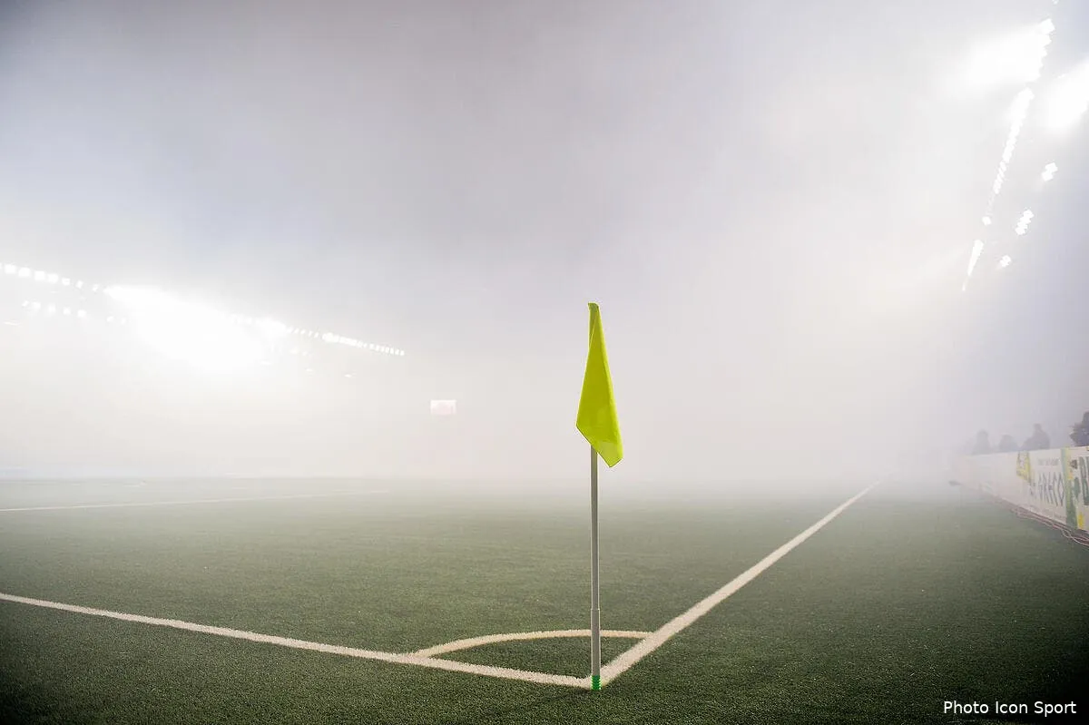amiens reims reporte en raison du brouillard icon belgaimage 132865710271815