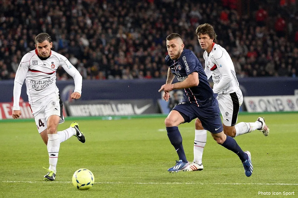 ancelotti n a pas apprecie l attitude de menez envers l arbitre iconsport por 210413 41 5255689