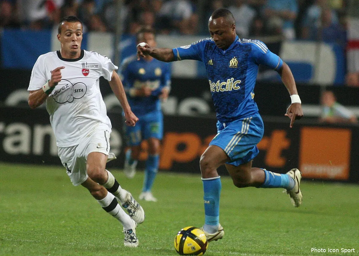 andre ayew accueille kadir a bras ouverts a l om iconsport guy 210511 08 0646273