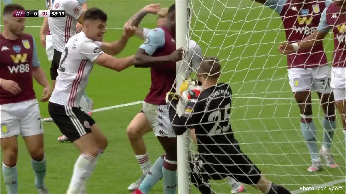 ang il y avait but la goal line technology totalement bugue qjubmhagsreksgfqw069 image 11287183