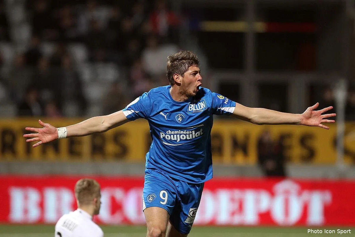 angers craque niort prend le podium iconsport mrv 140315 01 11180093