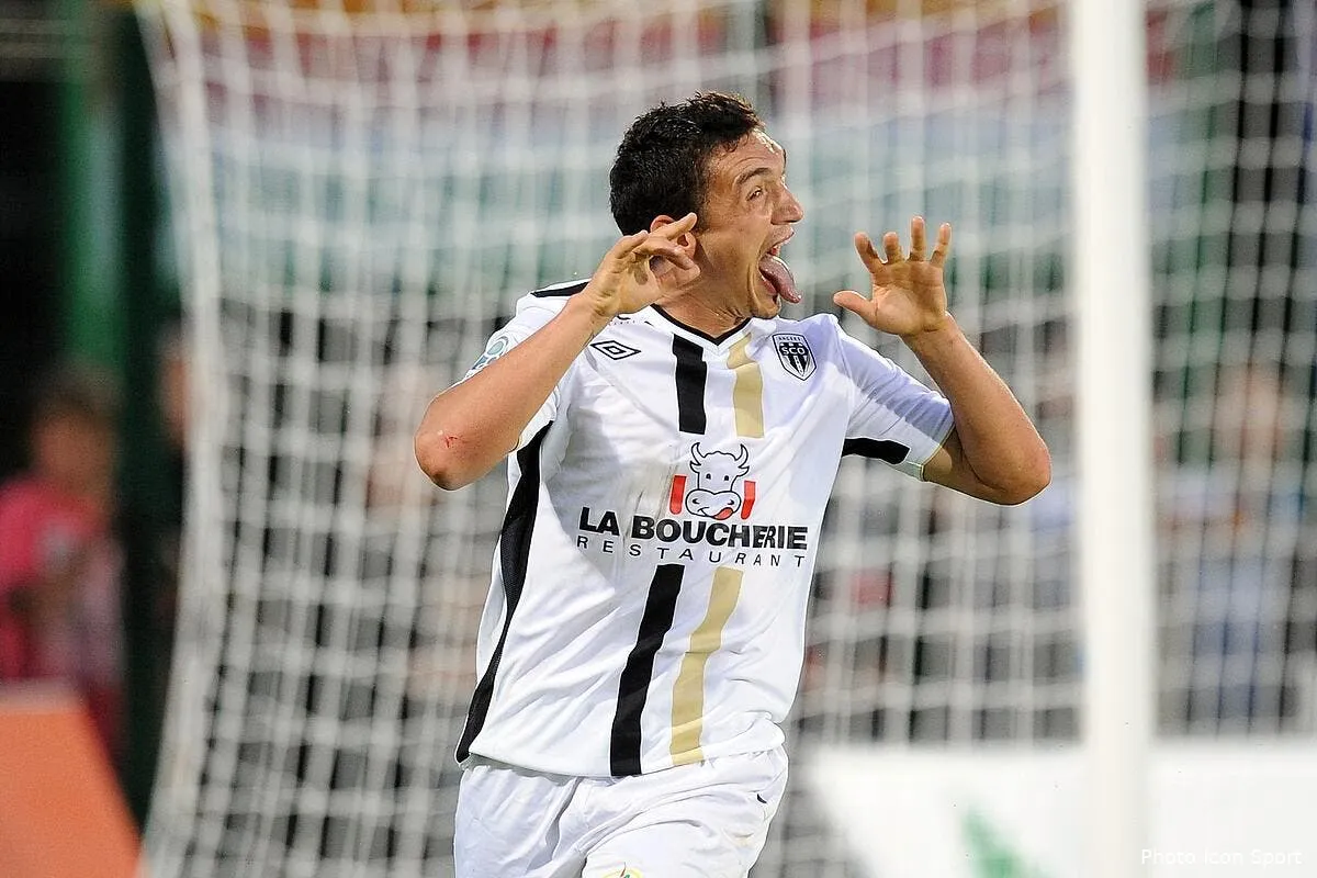 angers le dernier qualifie fou fou pour les 16e iconsport per 050811 05 6229651