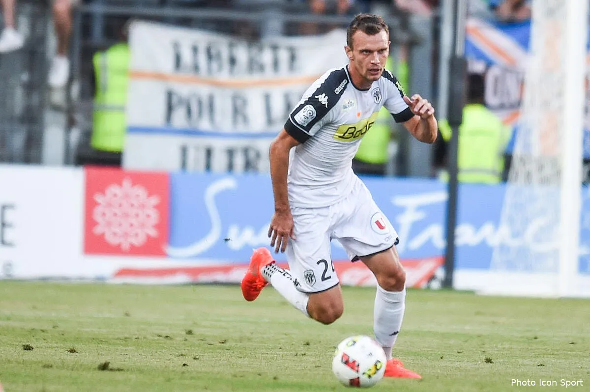 angers le sco resiste aux anglais iconsport dim 130816 10 65153634