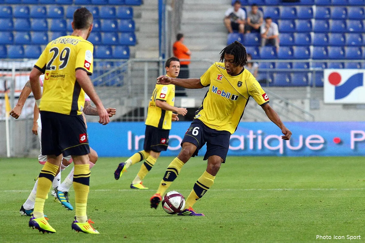 anin et maiga mettent tout le monde sur les nerfs a sochaux iconsport cns 100911 09 1024692