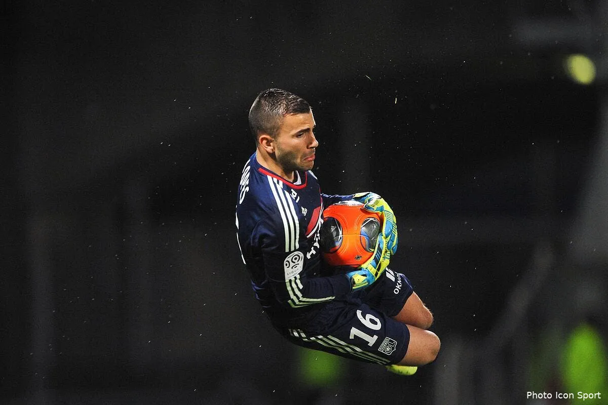 anthony lopes devoile le secret de son penalty stoppe iconsport jpt 100514 08 0888623