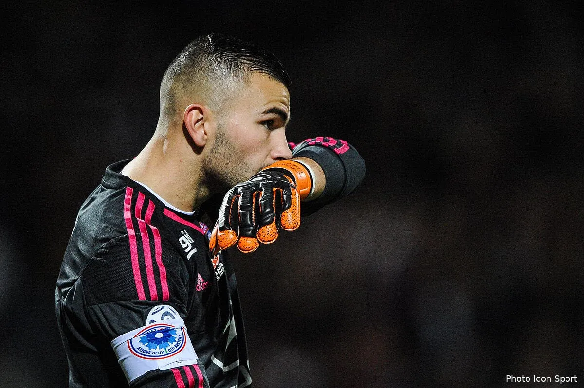 anthony lopes s enerve et se demande ou est l ol du derby iconsport jpt 081115 10 10126057