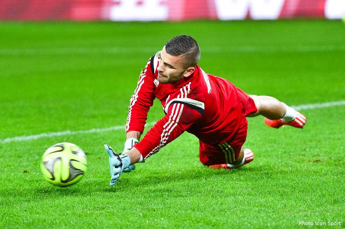 anthony lopes siffle double faute contre ocampos iconsport win 280215 08 07106705