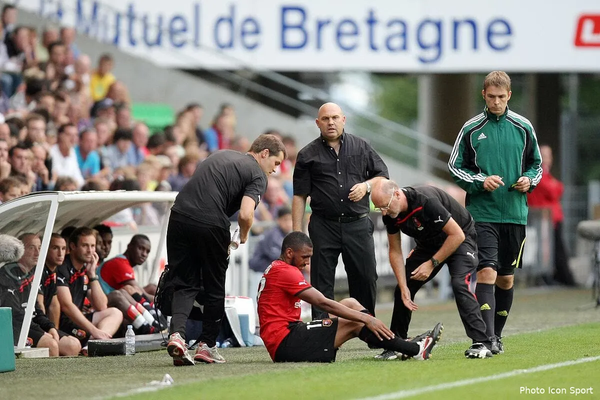 antonetti en est sur m vila peut partir a tout moment iconsport vmi 040811 02 1138025