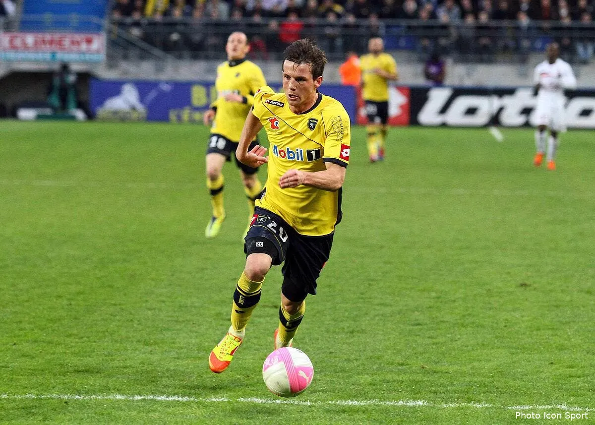 apres l ol butin dedouane lloris mais craint la blessure aux croises iconsport con 180312 21 0232821