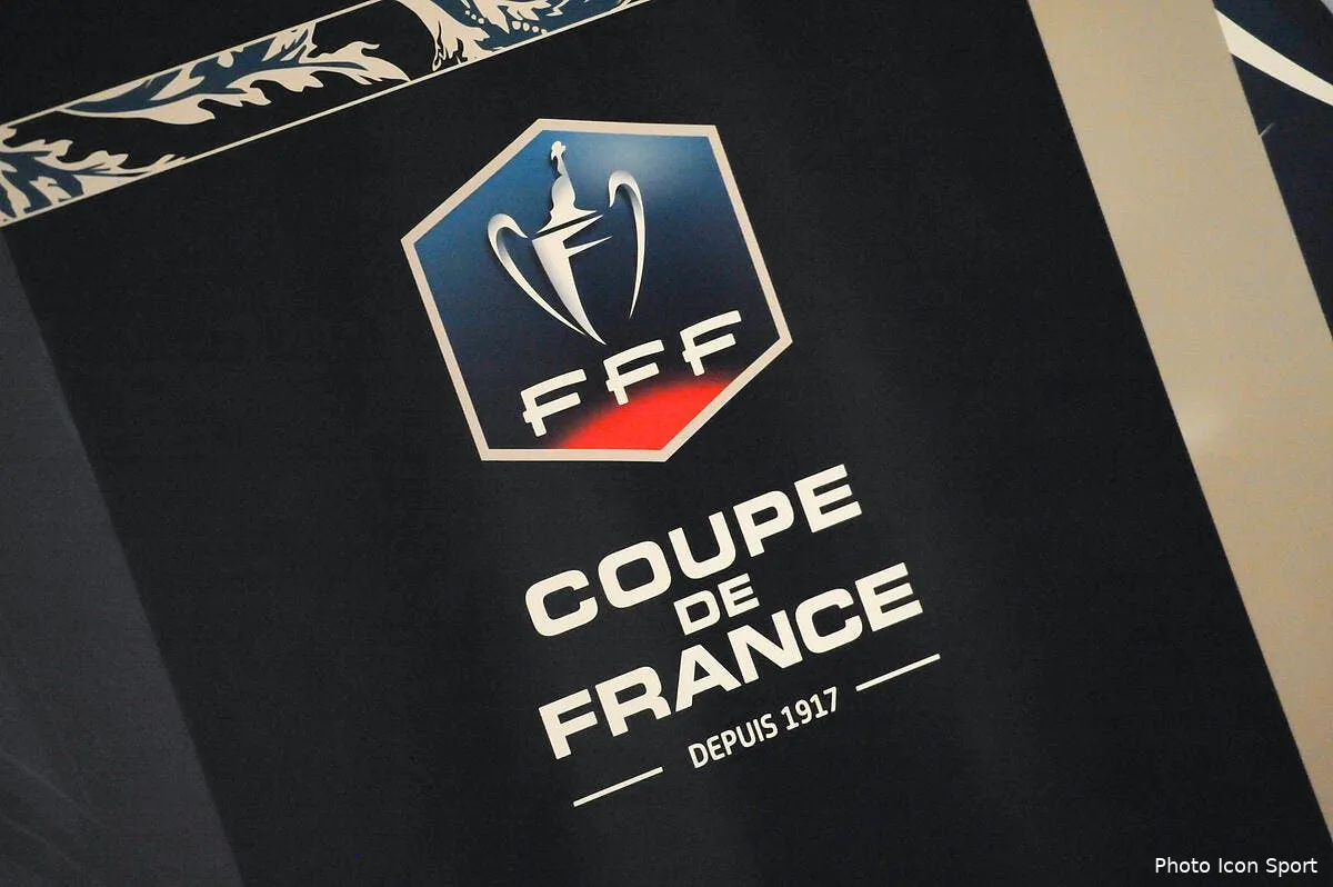 apres les attentats la fff annule le week end de foot a paris et en rp iconsport fer 281015 10 02125525