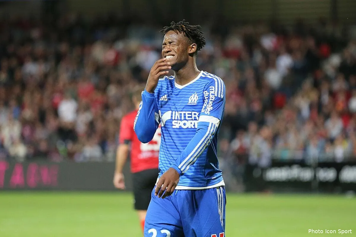 apres les insultes batshuayi a droit a une lecon de michel batshuayi 10124323