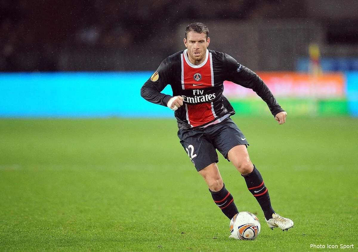 armand aura tout vu et tout connu au psg iconsport per 031111 001 7827316