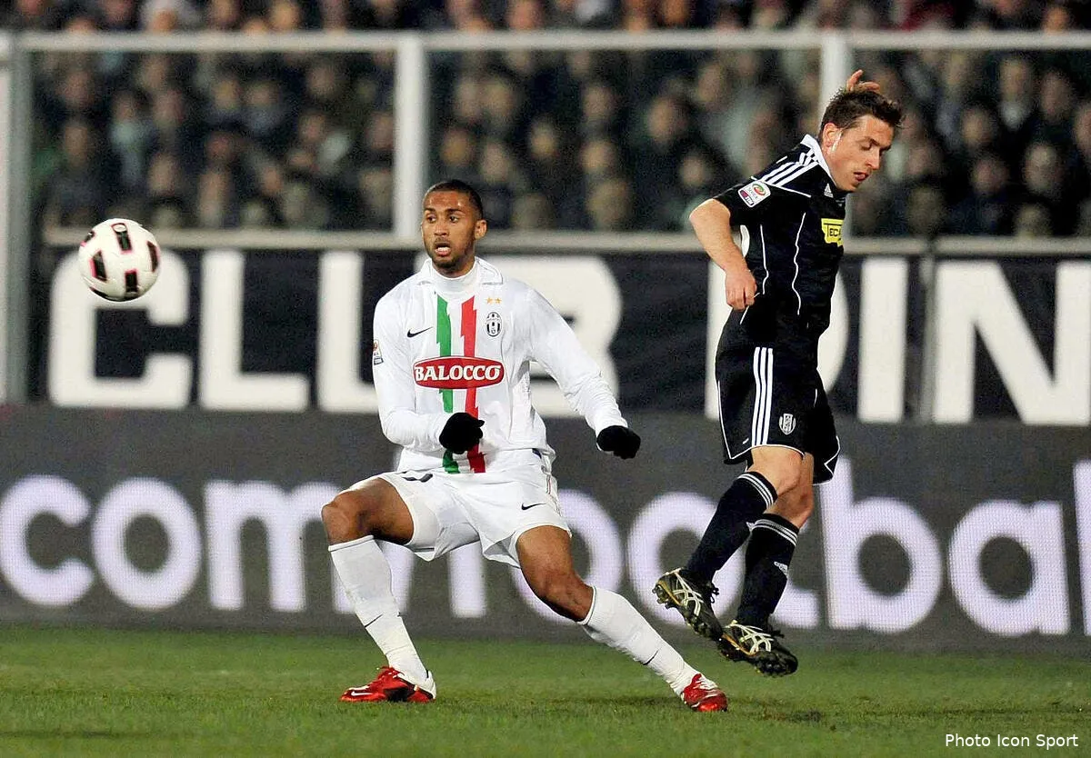armand traore est remonte contre laurent blanc iconsport ipp 120311 47 0118860