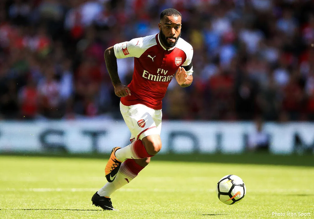 arsenal lacazette doit prendre exemple sur ibrahimovic pense wenger lacazette 49189235