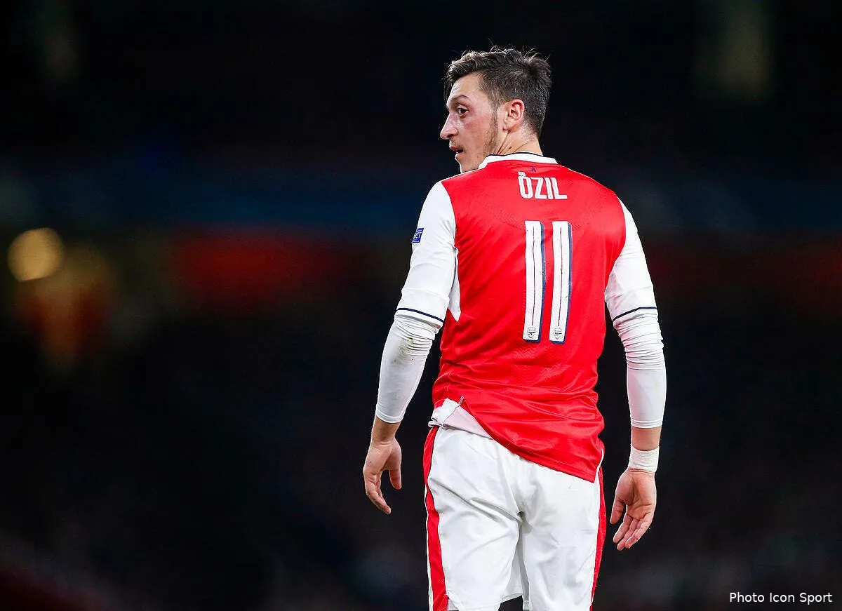 arsenal ozil refuse de prolonger a cause de wenger ozil 5158514