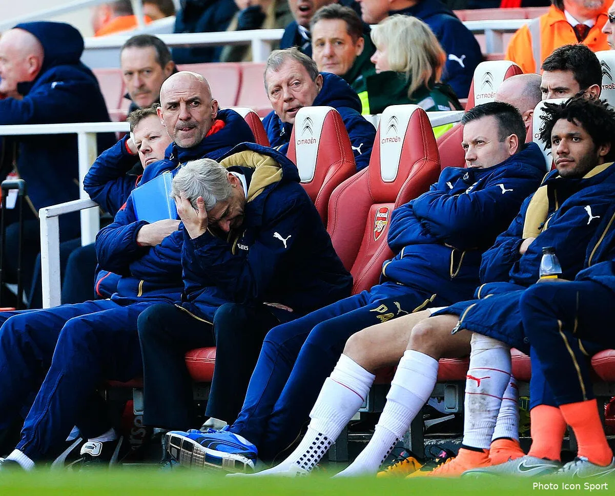 arsenal petit pousse gentiment wenger vers la sortie wenger 9136904