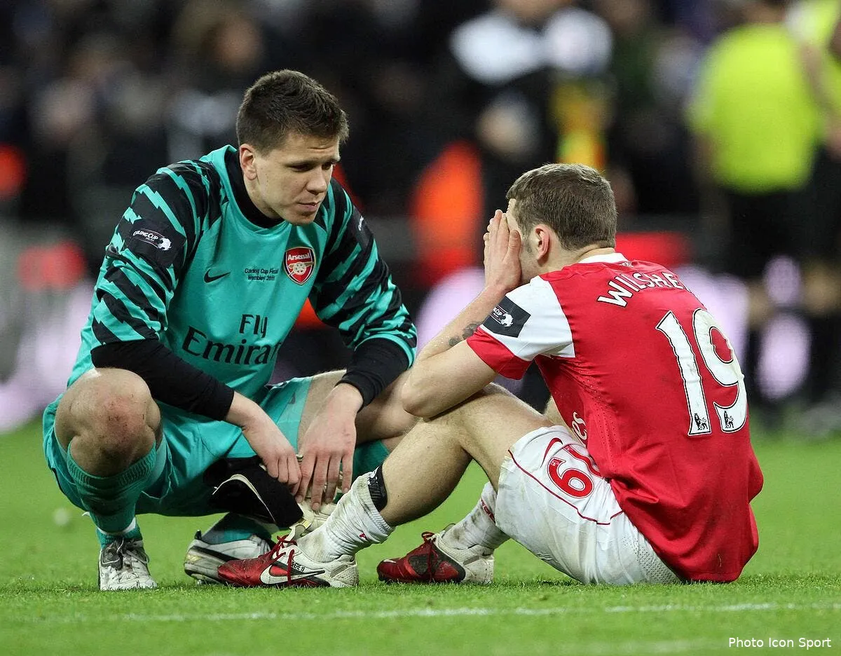 arsenal wilshere out 2 ou 3 mois apres une rechute iconsport spi 270211 38 1224278