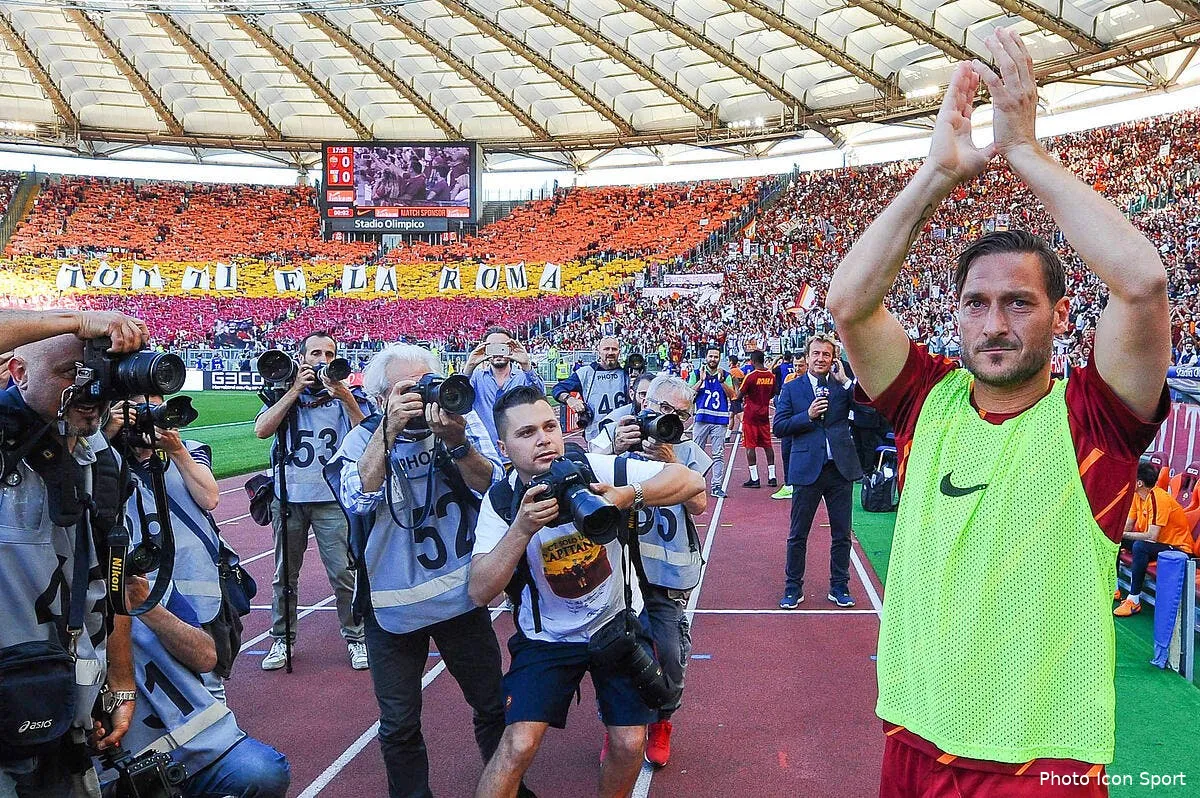 as roma le monde du foot pleure la fin de francesco totti iconsport icon ipp 280517 05 08181554