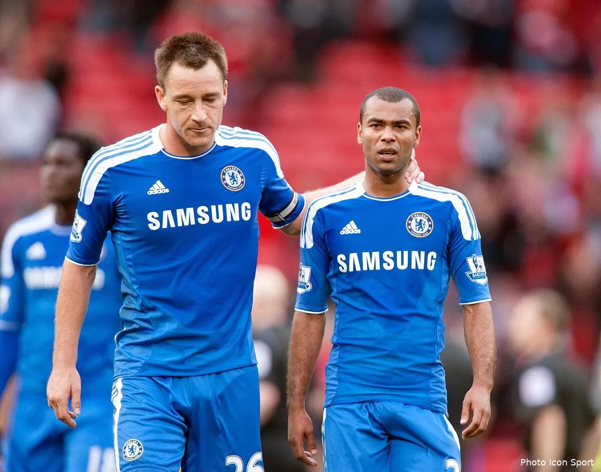 ashley cole traite la fede anglaise de bande de cons et s excuse iconsport spi 180911 38 09 140635