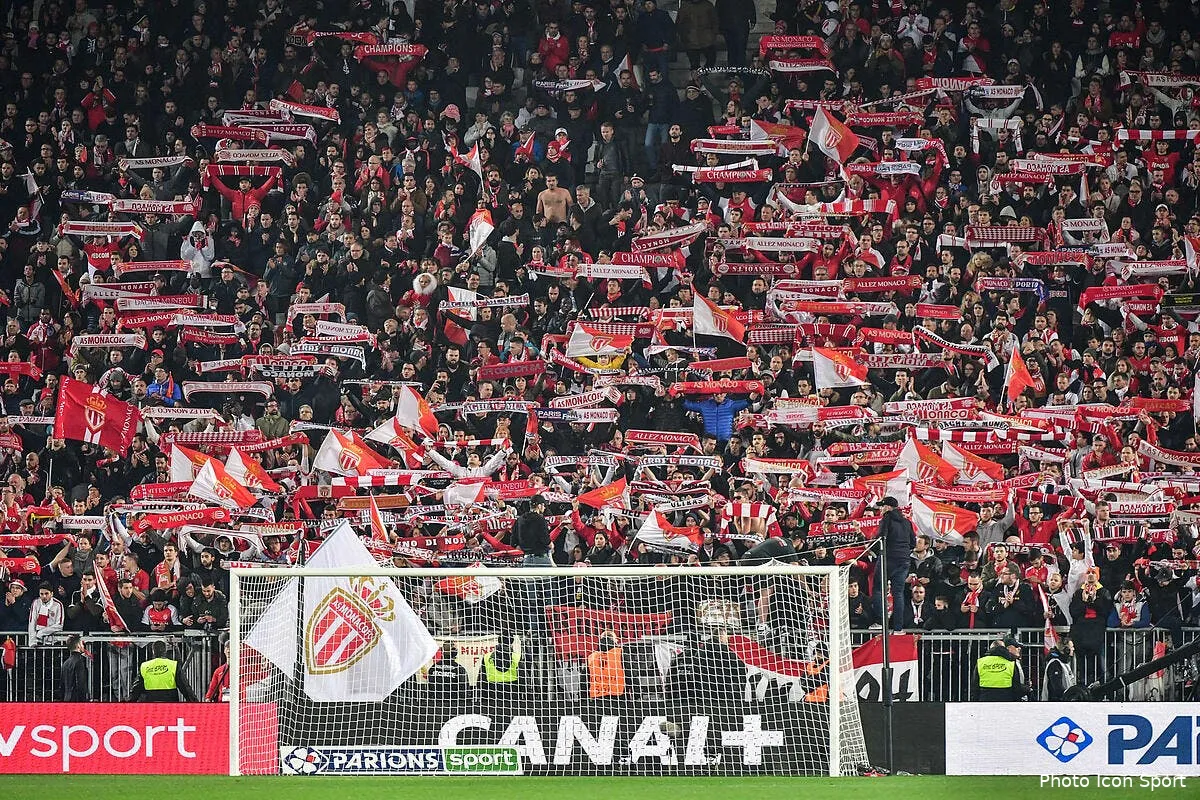 asm 7 1 au psg les supporters refusent d etre rembourses iconsport icon win 310318 01 45890216031