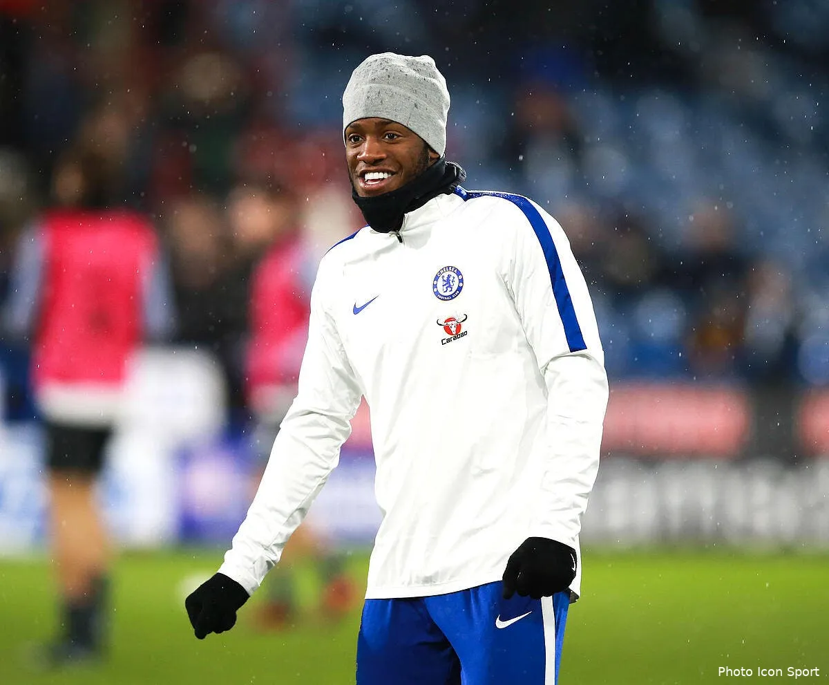 asm debarquer a monaco au mercato ca ne fait pas kiffer batshuayi iconsport icon spi 121217 10 18203265