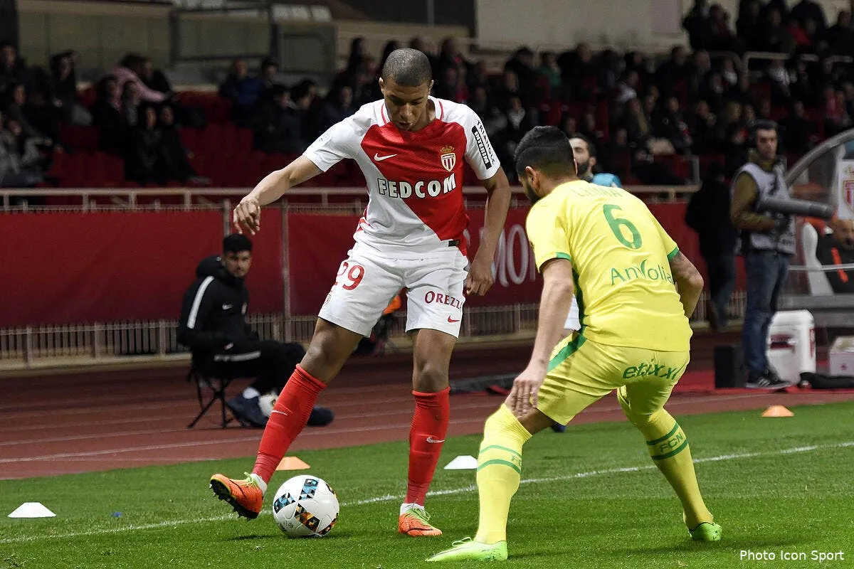 asm le 4 0 l equipe de france mbappe reste zen iconsport anp 050317 22 104172842