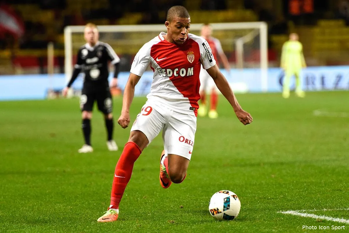 asm mbappe provoque deja une bataille arsenal tottenham iconsport zua 110217 08 20170664