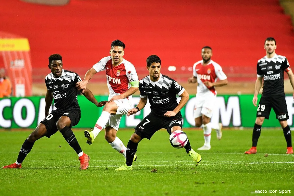 asm monaco a besoin de joueurs falcao se lache avant le mercato icon zua 221218 02 03239899