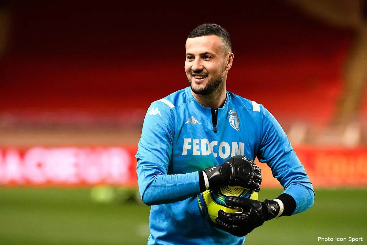 asm monaco c est le foutoir subasic consterne icon dsc2468286639