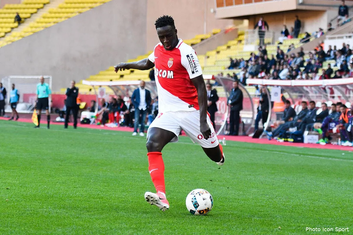 asm monaco remballe une grosse offre de man city pour mendy iconsport zua 290417 88 10182175