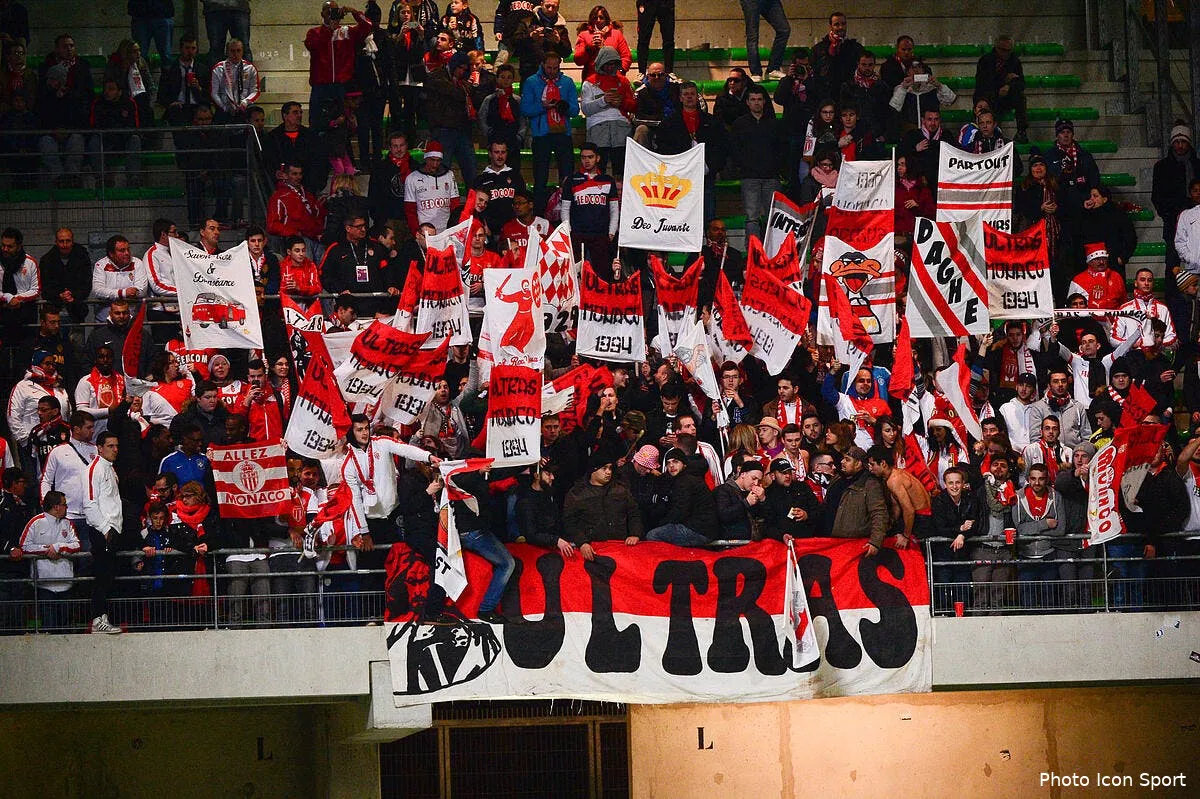 asm pour contrer les tarifs du psg monaco sort le chequier supporters asm 1135414