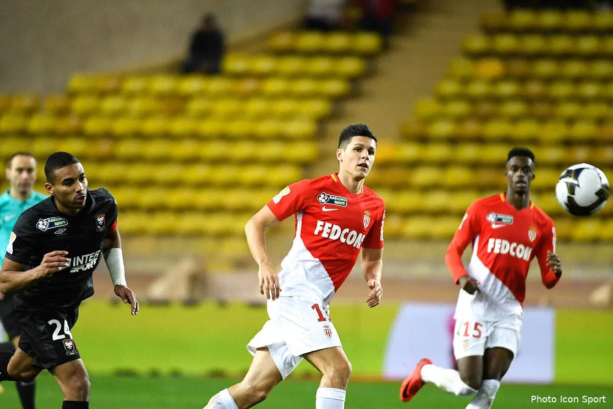 asm southampton pose cash 20 me pour carrillo iconsport icon zua 121217 08 17207081