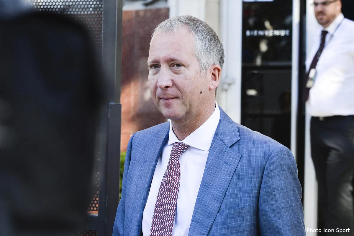 asm un arbitrage pro ol vasilyev persiste et signe iconsport dib 051016 05 10167406