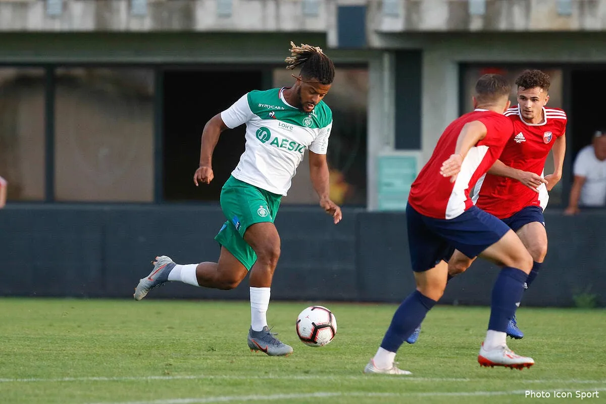 asse 5 me pour cet indesirable deux clubs sont chauds icon bia 090719 45 34258793