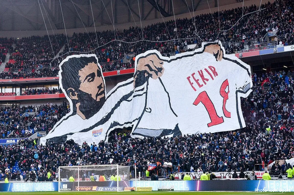 asse ahou janot trolle l ol et le tifo de fekir iconsport icon dib 250218 15 50211199