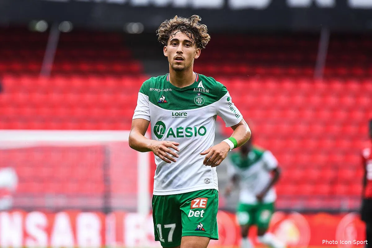 asse aouchiche nouvelle star des verts puel reconnait son erreur aouchiche 1 301291