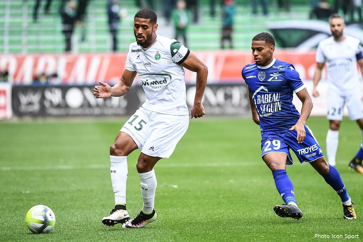 asse apres les poteaux carres les pieds carres iconsport icon dib 011017 10 15195217