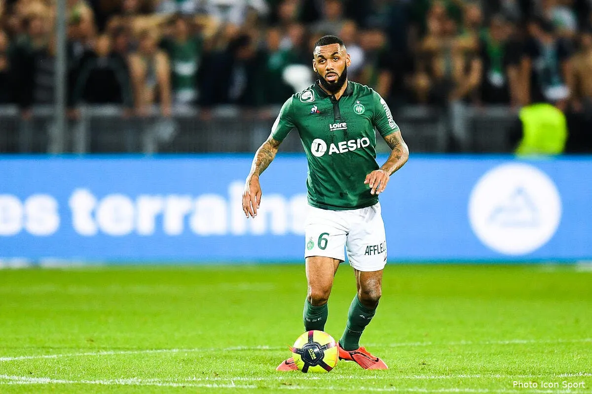 asse apres saliba et cabella place au depart de m vila icon dim 100519 08 07259707