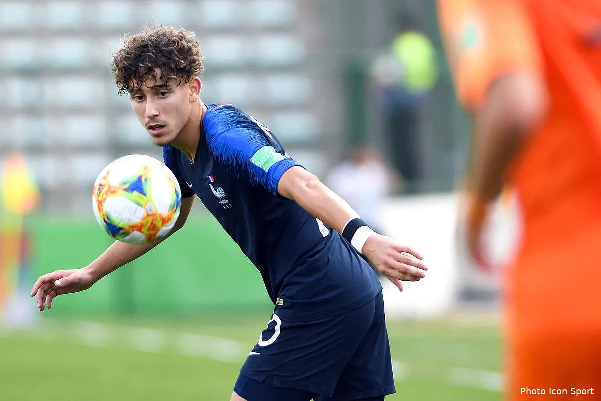 asse attention avec aouchiche puel ne fait pas le malin icon ftp20191117007287671