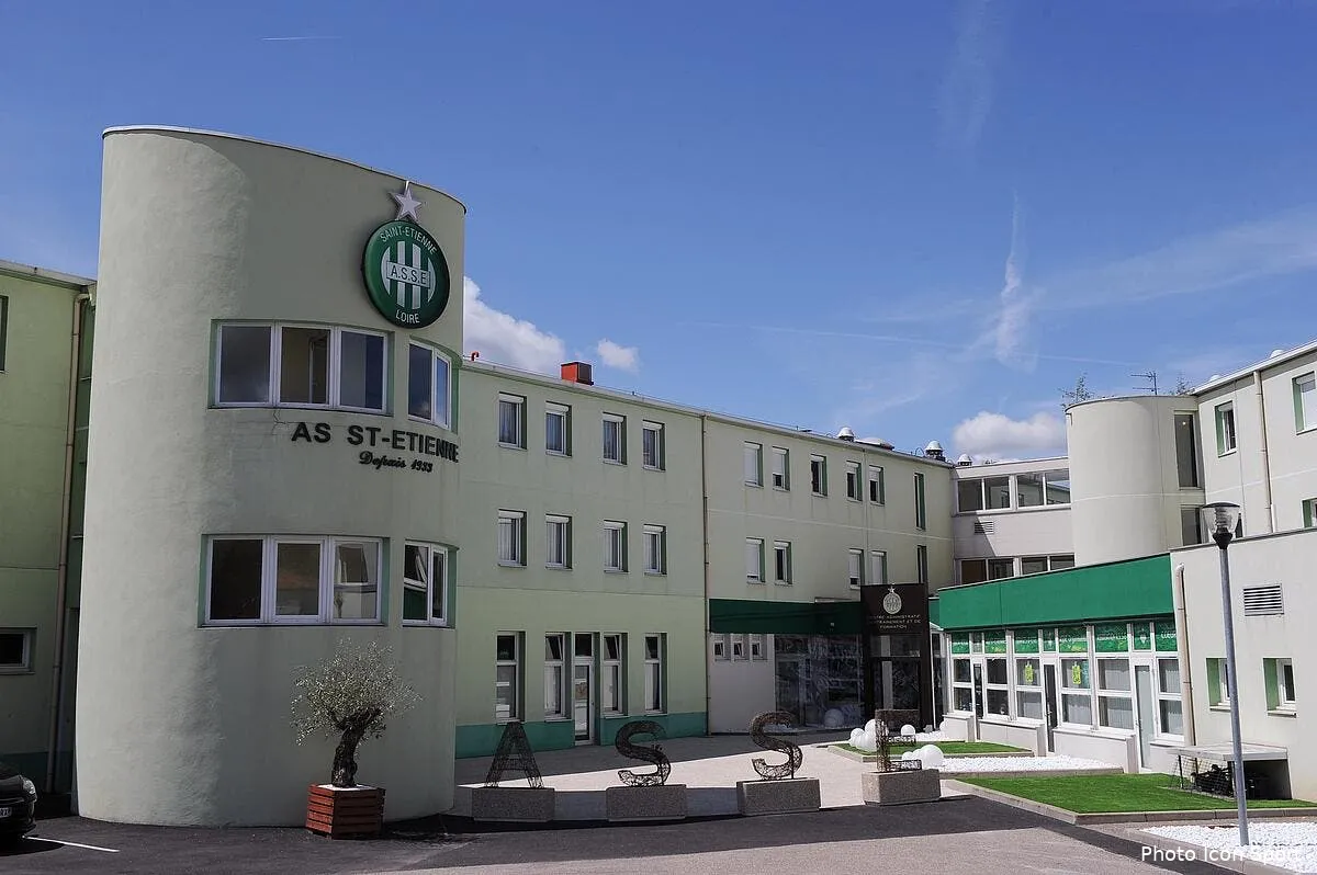 asse coups de batons deux jeunes du centre de formation vires icon thp 280514 01 17294495