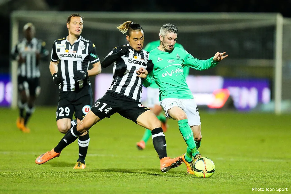 asse critique un milieu evoque un depart iconsport vmi 050316 02 07141192